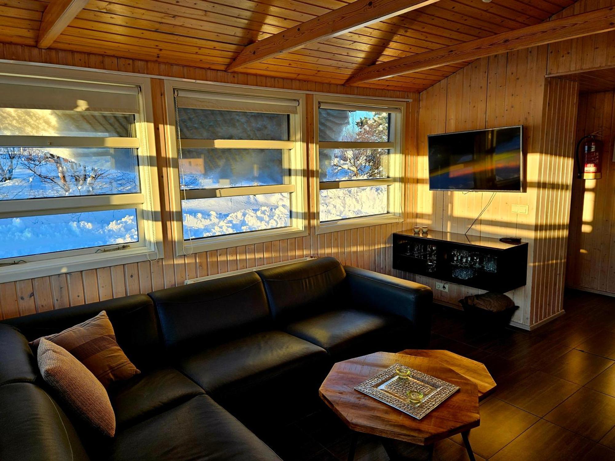 Aurora Vacation Homes Fagravik Akureyri Bilik gambar